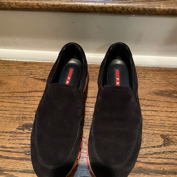 Prada Sneaker - Picture 3 of 3